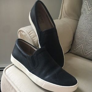 Naturalizer Marianne black leather slip on 7.5W.